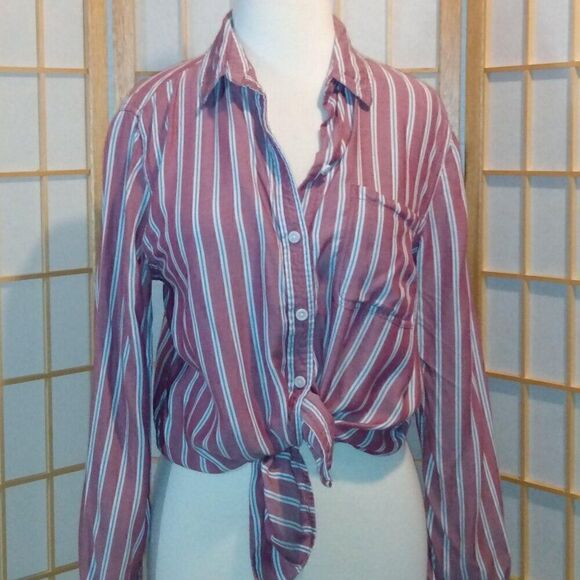 Bundle of 2 S Beach Lunch Lounge Tops - Picture 12 of 16